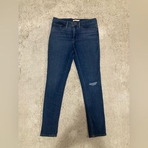 Levi’s Women’s 311 shaping Skinny Jeans